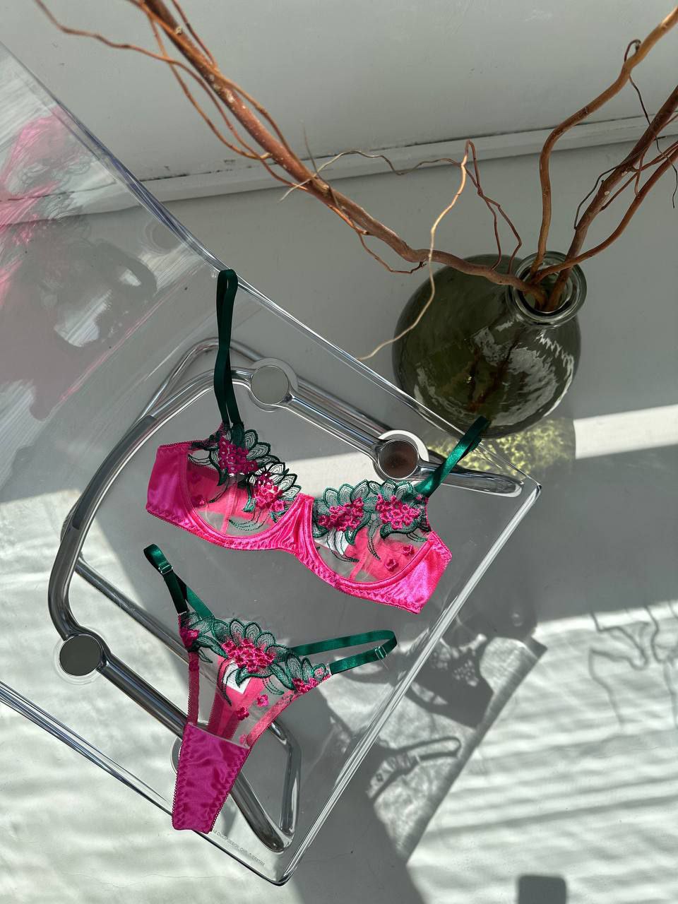 Комплект нижньої білизни з вишивкою