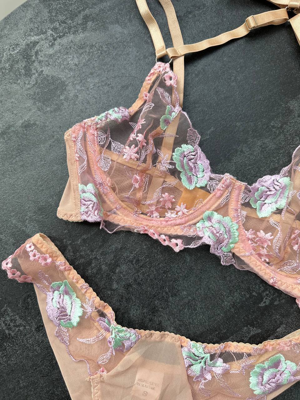 Комплект нижньої білизни з чокером