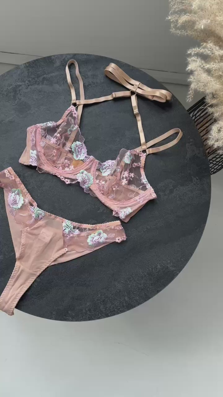 Комплект нижньої білизни з чокером