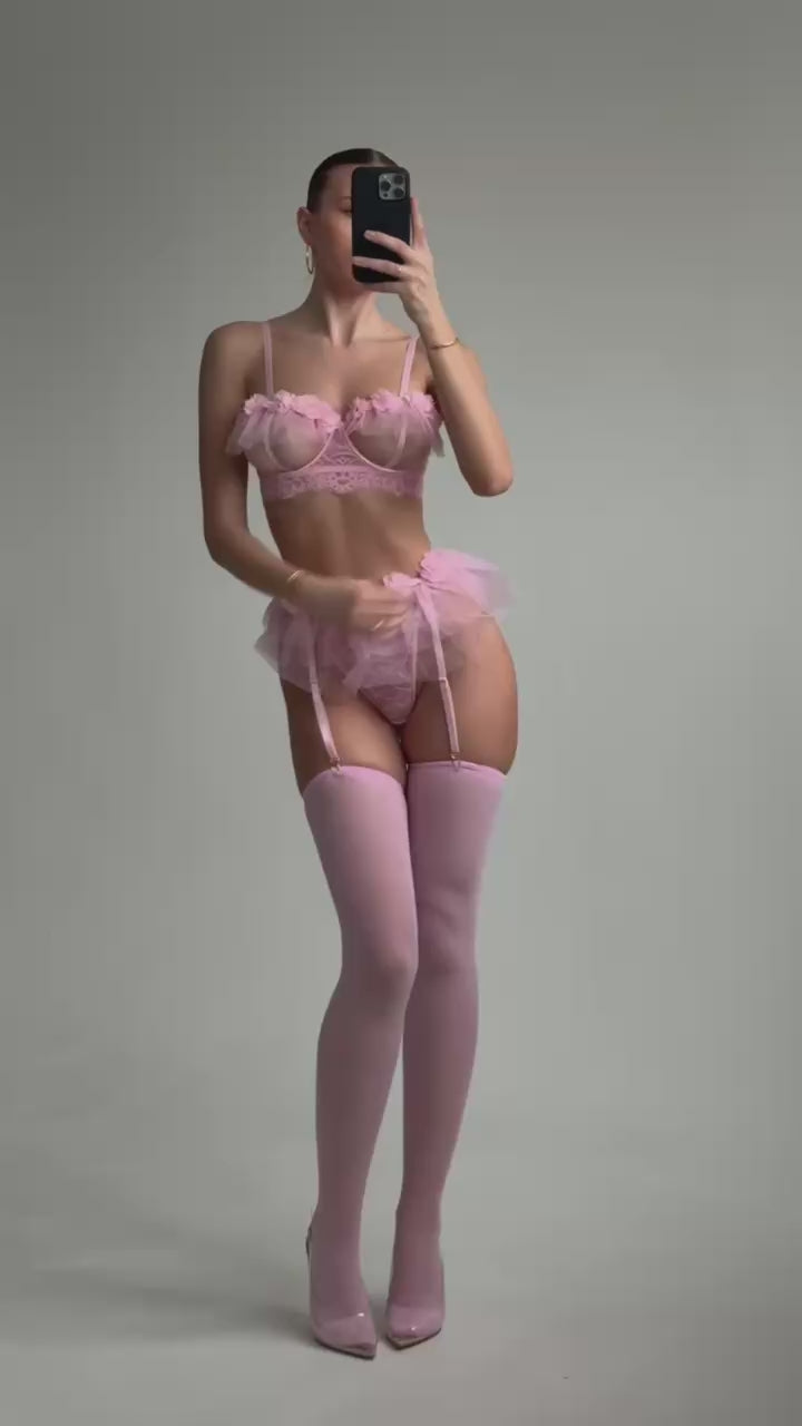 Комплект нижньої білизни. Бюстгальтер,трусики, спідничка, панчохи